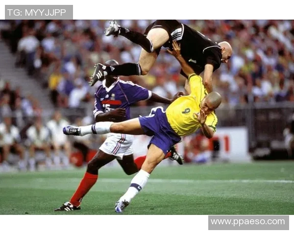 80年代足球传奇人物回顾 探寻经典瞬间与时代英雄的足迹